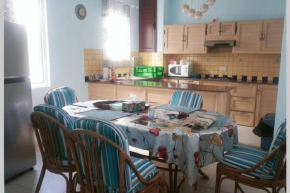 Well equipped peaceful 3 bedroom apartment